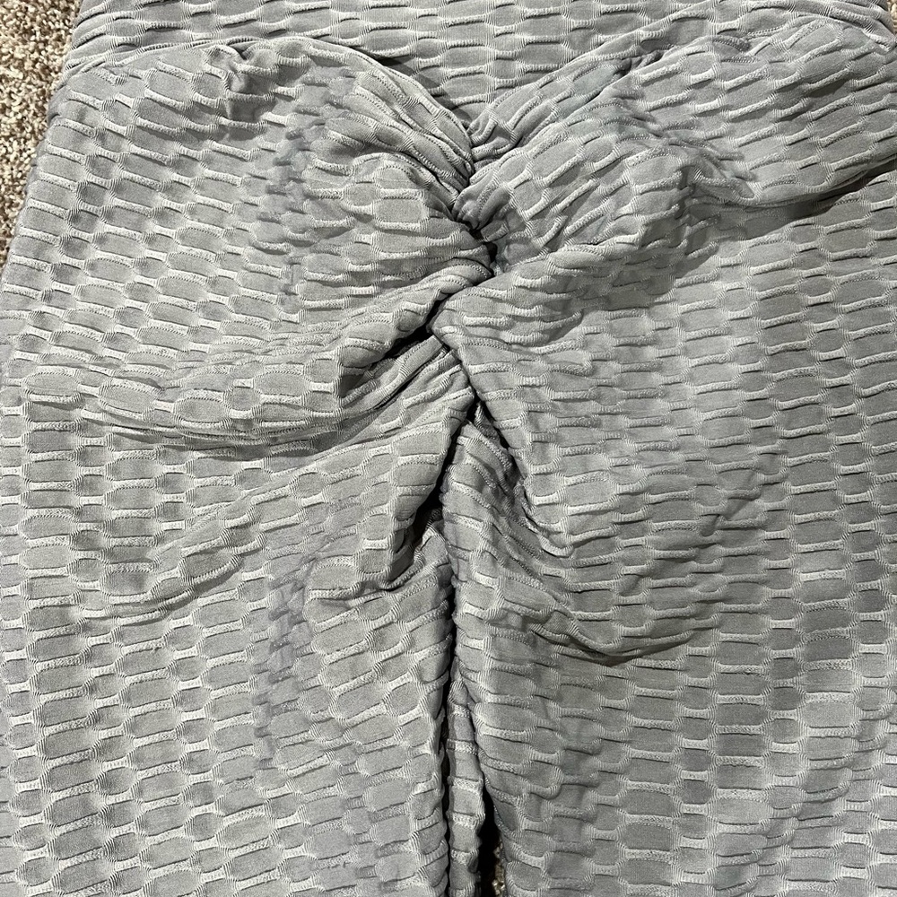 “TikTok leggings”